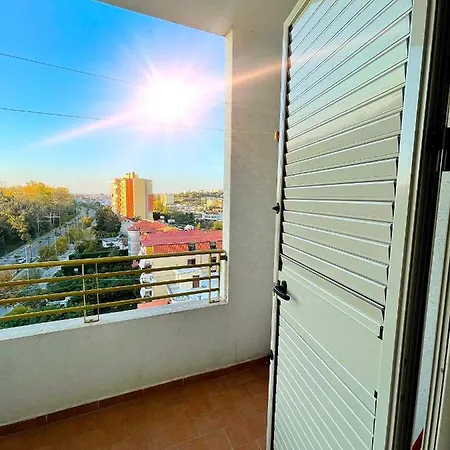 דירה Tropical